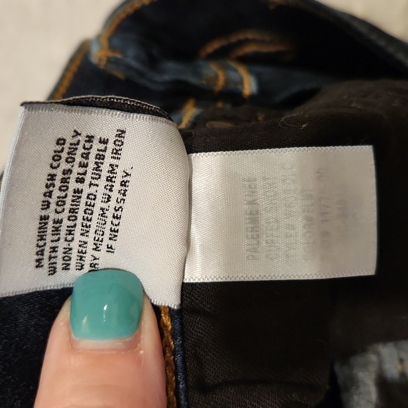 Dark wash Hudson rolled cuff bermuda shorts size 29! - Picture 3 of 8